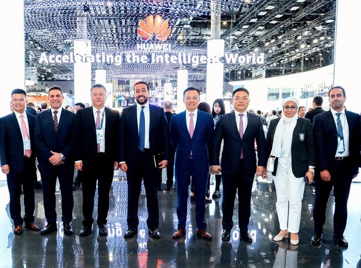 Huawei, Telecom Egypt pen cooperation agreement to enhance digital tech solutions 

